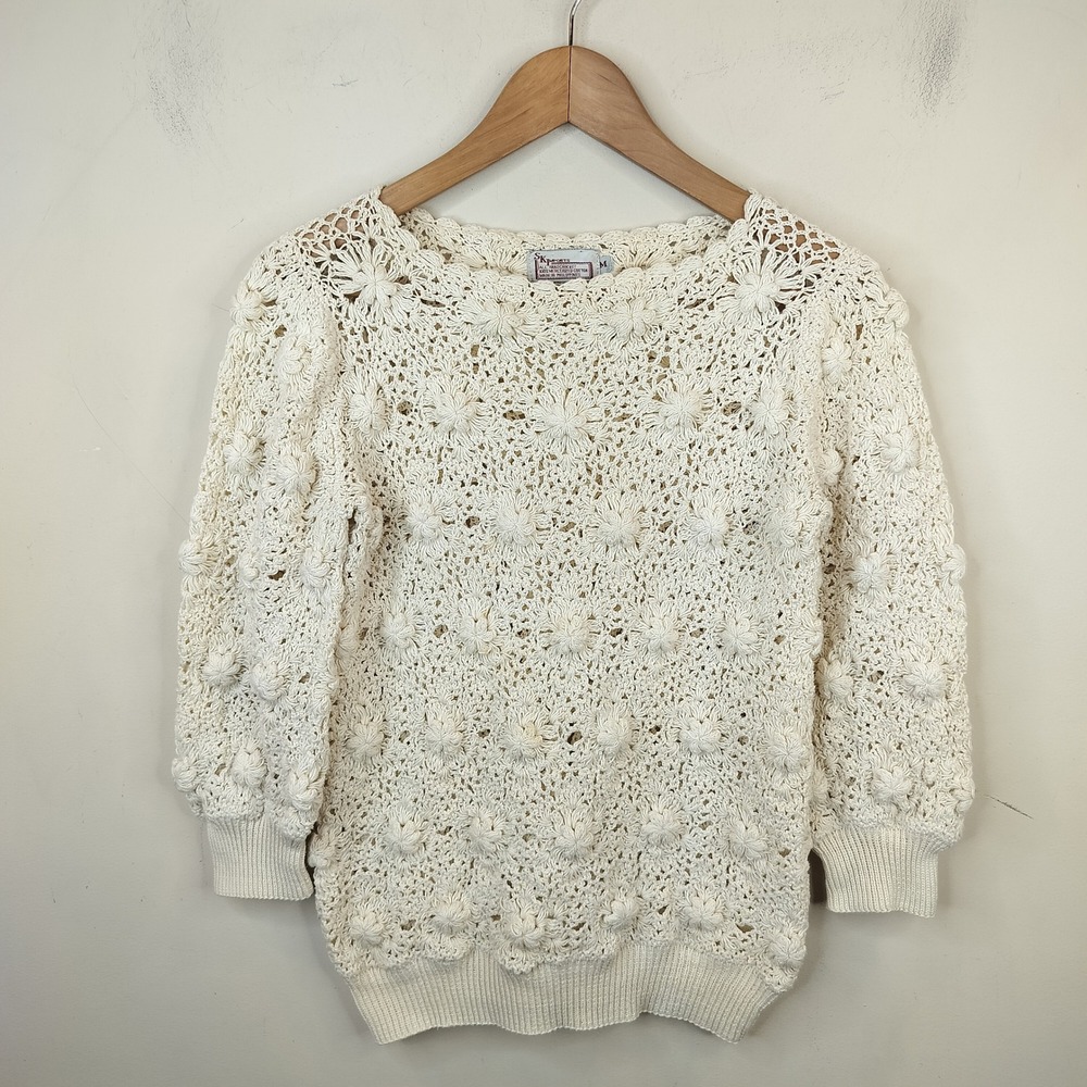 SK Imports Vintage Floral Crochet Sweater Medium Popcorn Flower Cream Boho Retro